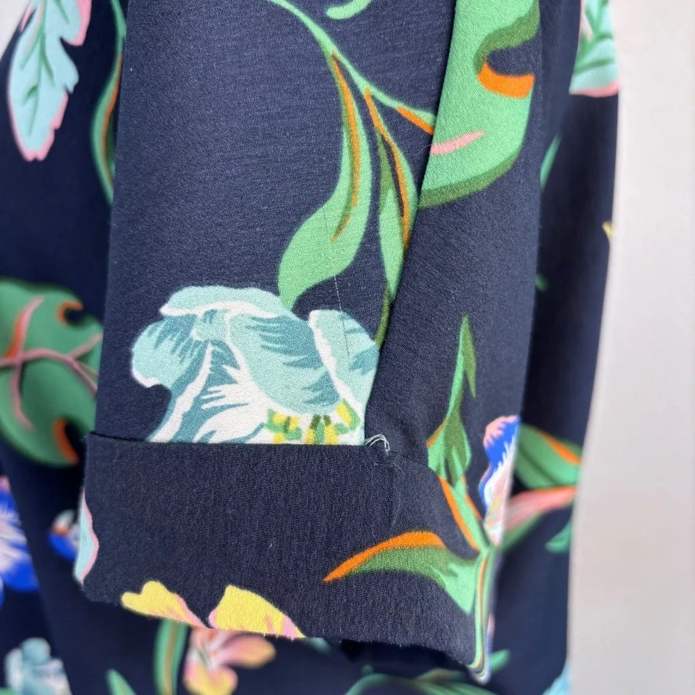 MELLO DAY Tropical Floral Print Blouse, Size Medium, Navy Blue Short Sleeve‎ Top - Picture 16 of 16